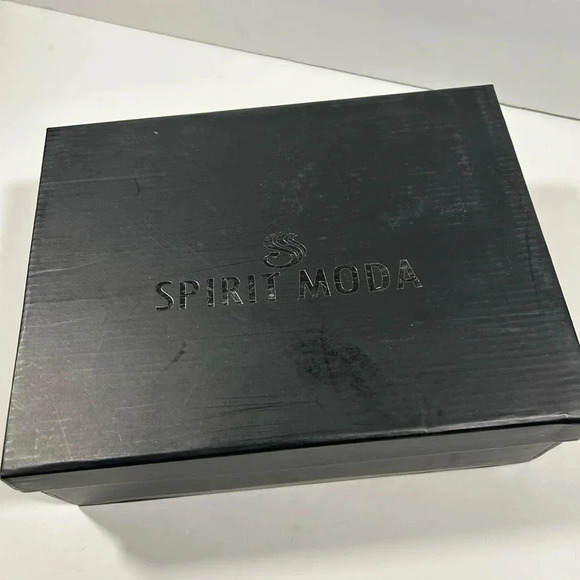 NIB!Spirit Moda Black -Peek toe -gold back heel Chucky shoes size 9 - Picture 12 of 12